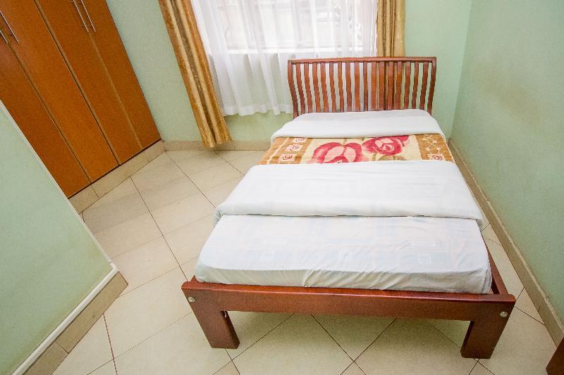 Serene Hotel Kampala Esterno foto
